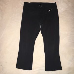 Nike Crop Leggings